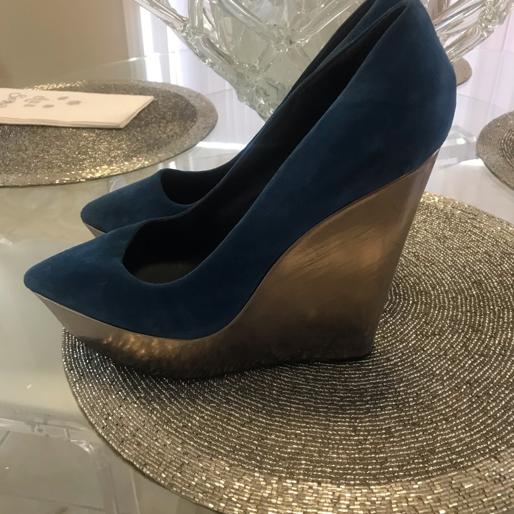 Ladies wedge shoes
